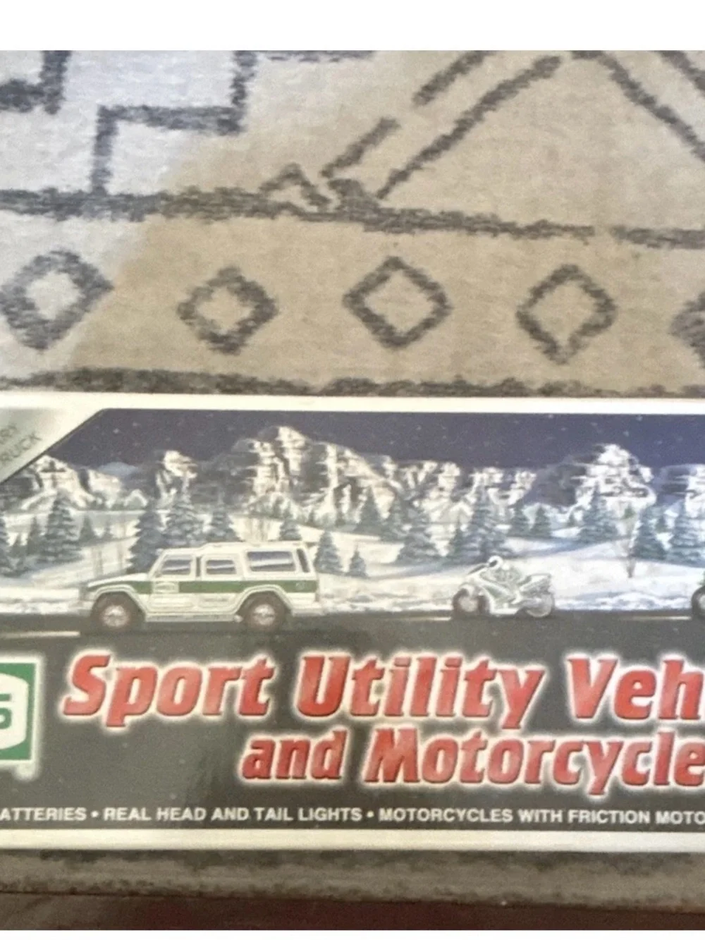 Hess 2004 Sport Utility Vehicle and Motorcycle Playset - Green